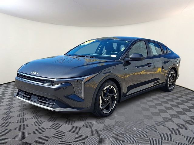 Certified 2025 Kia K4 EX image 3