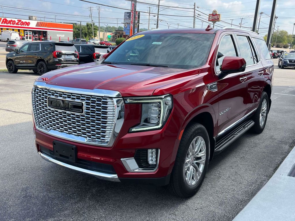 Used 2021 GMC Yukon SLT w/ SLT Luxury Plus Package AWD/4WD image 7