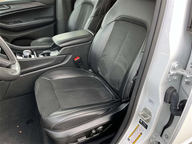 Used 2024 Jeep Grand Cherokee Altitude image 26