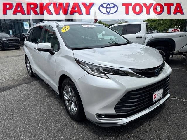 Certified 2025 Toyota Sienna Limited