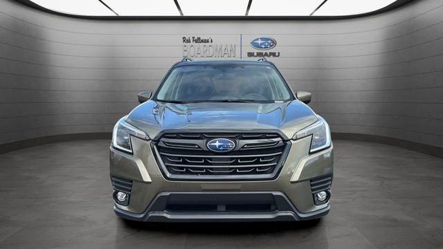 Used 2024 Subaru Forester Premium image 12