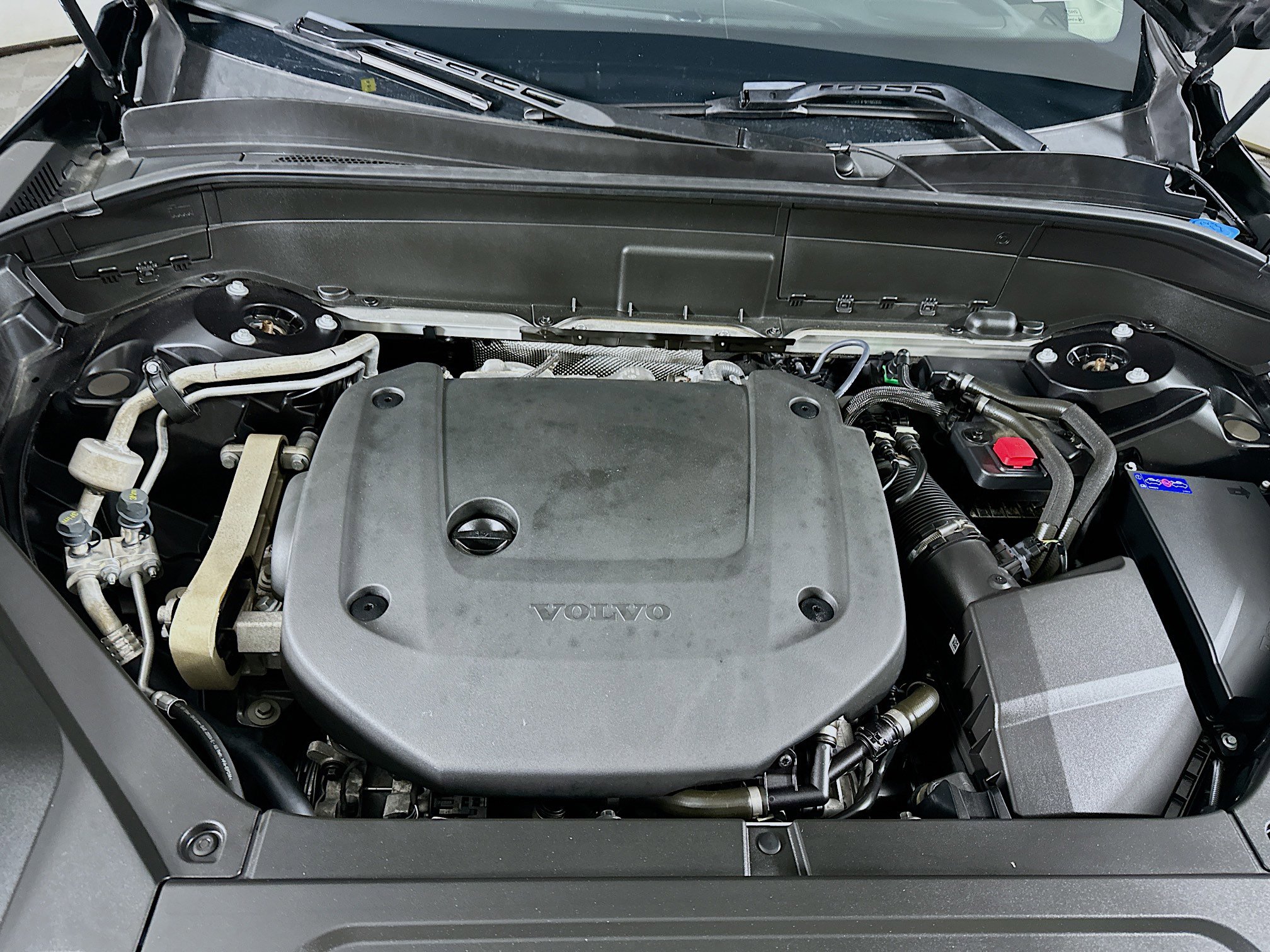 Used 2024 Volvo XC90 B6 Plus image 36