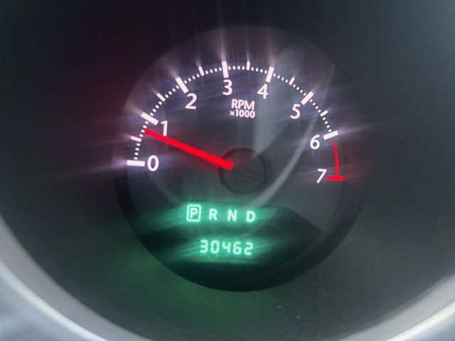 Used 2010 Chrysler Sebring Limited image 4