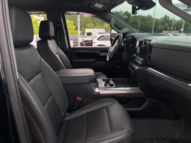 Used 2024 Chevrolet Silverado 2500 LTZ w/ LTZ Plus Package AWD/4WD image 16