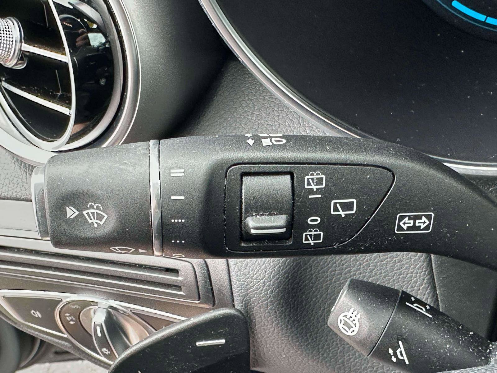 Certified 2022 Mercedes-Benz GLC 300 4MATIC image 22