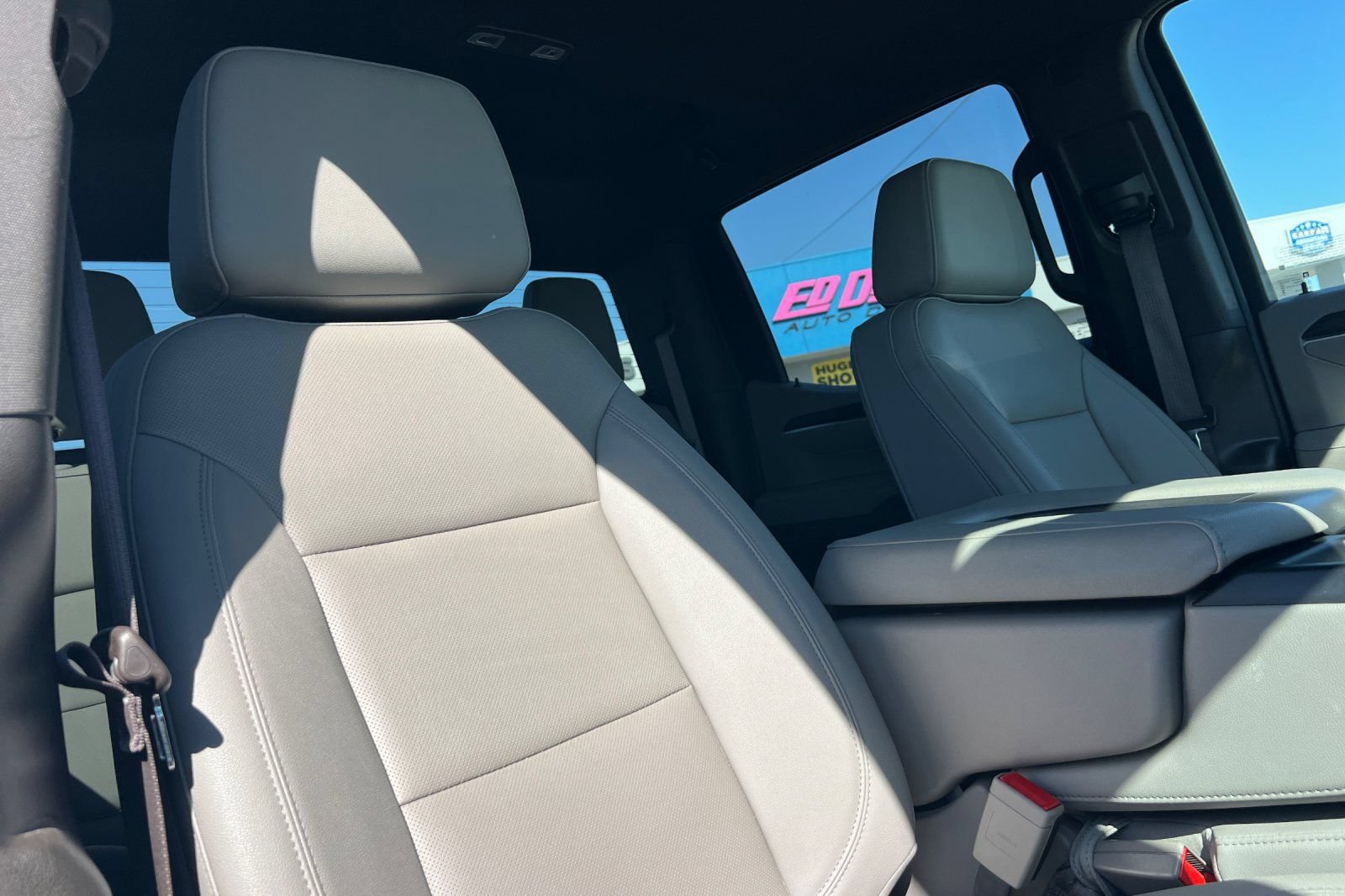 Used 2026 GMC Sierra 1500 SLT RWD image 21
