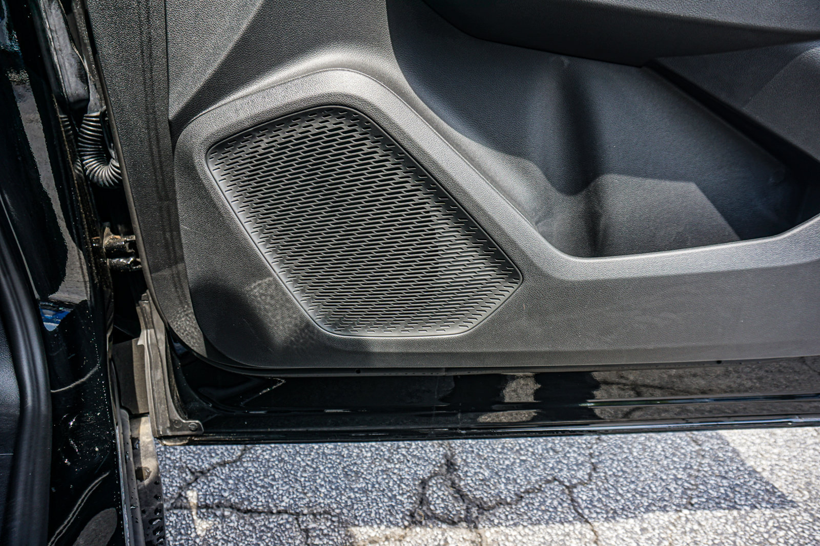 New 2026 Chevrolet Equinox EV LT FWD image 43