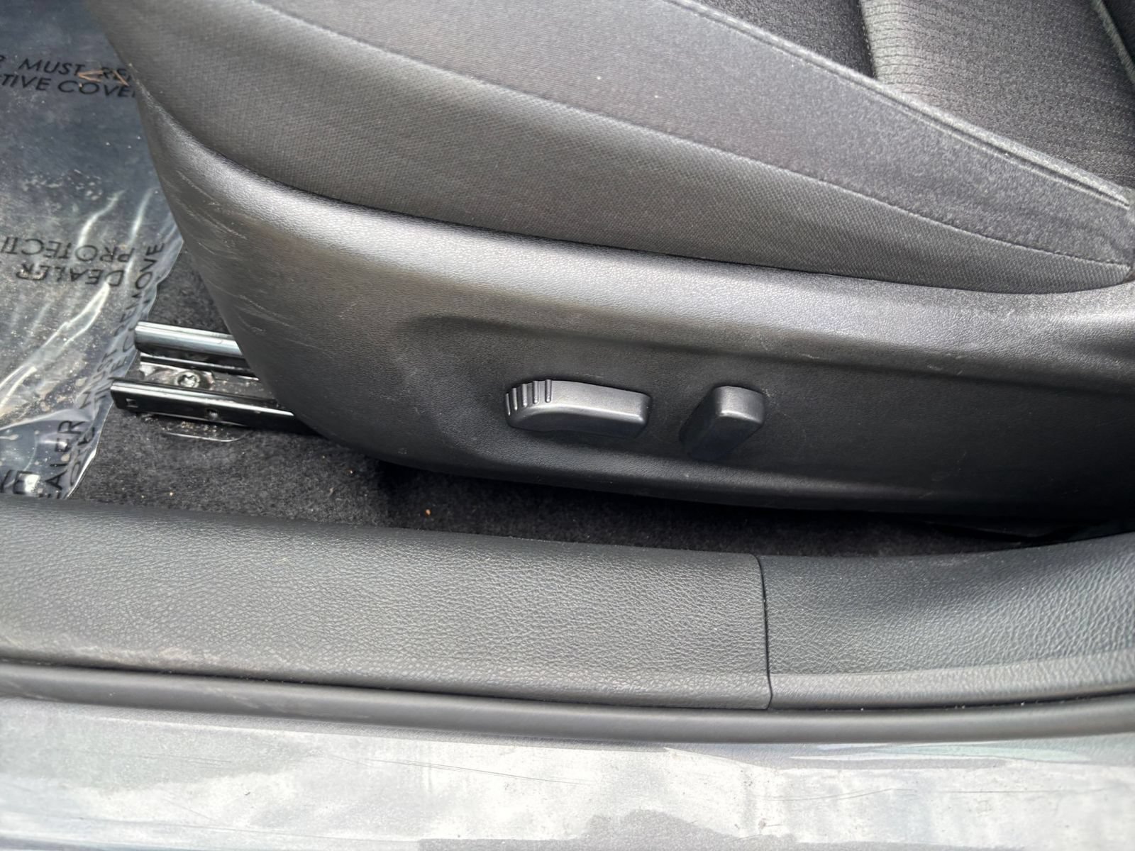 Used 2025 Nissan Altima 2.5 SV FWD image 23