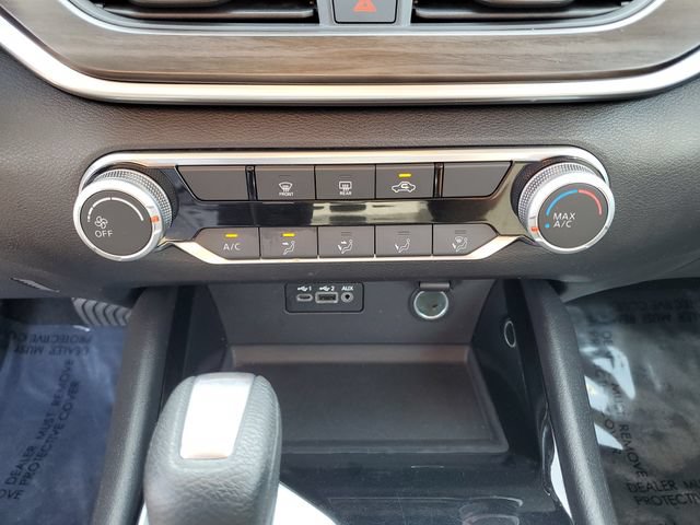 Used 2024 Nissan Altima 2.5 SV FWD image 19