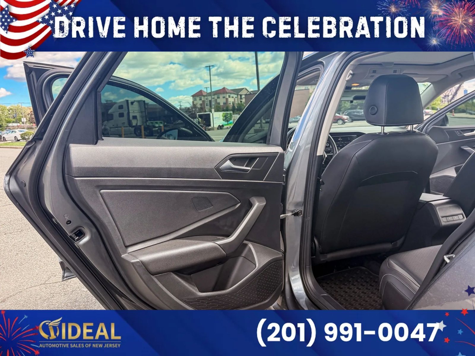 Used 2019 Volkswagen Jetta SE w/ Cold Weather Package FWD image 18