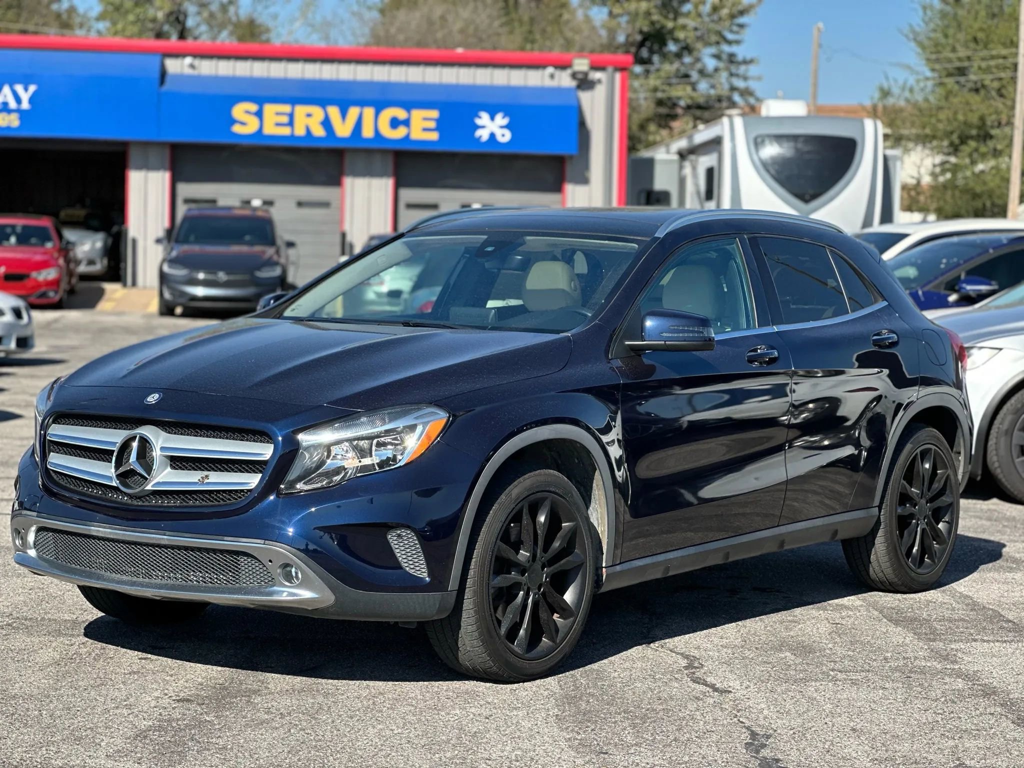 Used 2017 Mercedes-Benz GLA 250 image 1