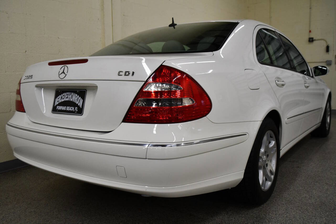 Used 2005 Mercedes-Benz E 320 CDI Sedan image 8