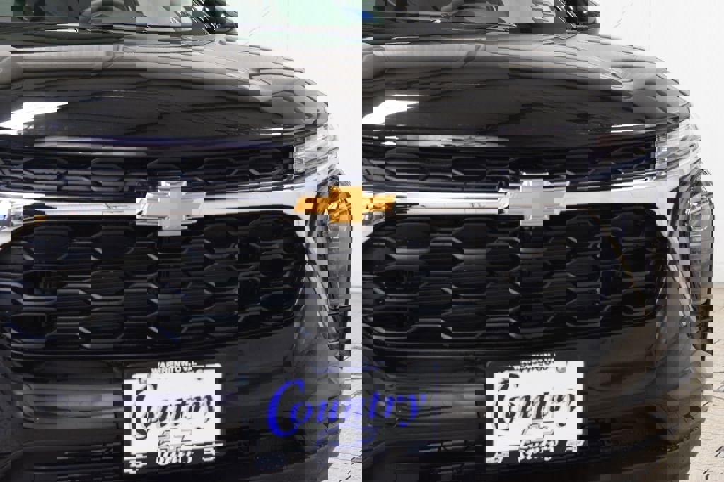 New 2026 Chevrolet Trax LS w/ LS Convenience Package FWD image 11