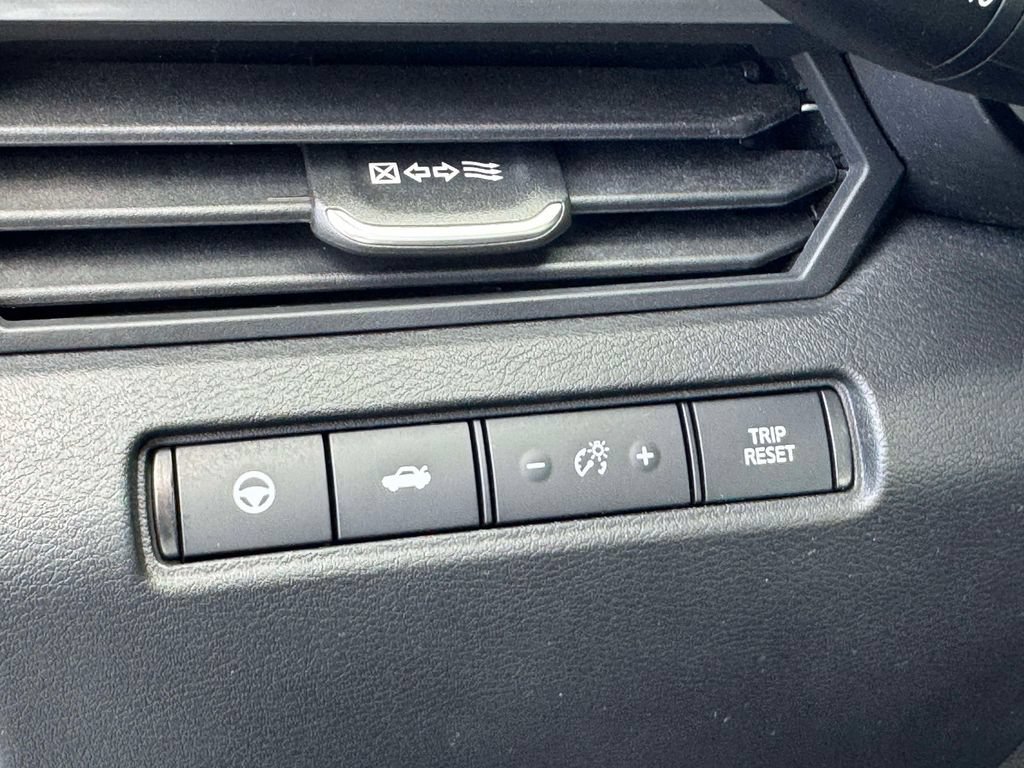 Used 2020 Nissan Altima 2.5 SV FWD image 23