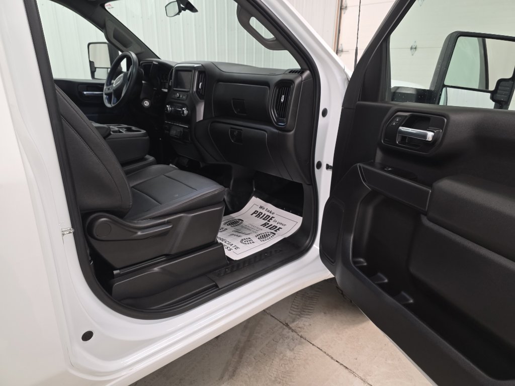 Used 2022 GMC Sierra 2500 Pro w/ Convenience Package AWD/4WD image 9