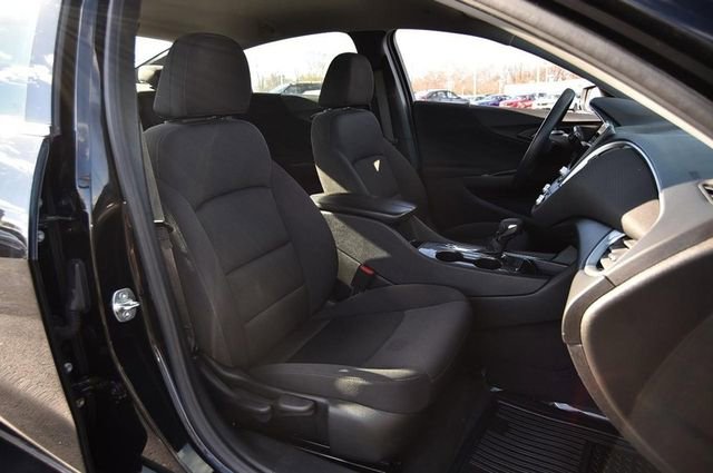 Used 2024 Chevrolet Malibu LT image 18