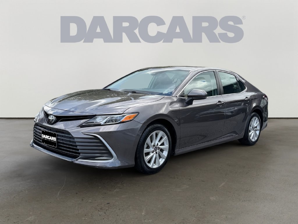 Used 2023 Toyota Camry LE FWD image 3