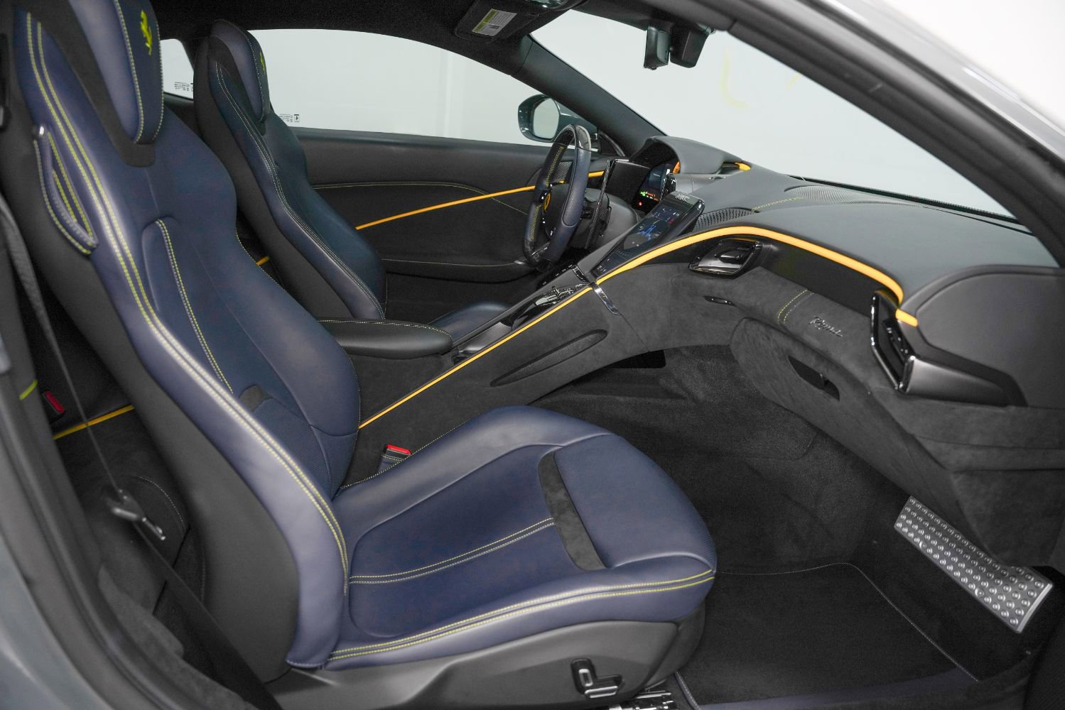 Used 2022 Ferrari Roma image 26