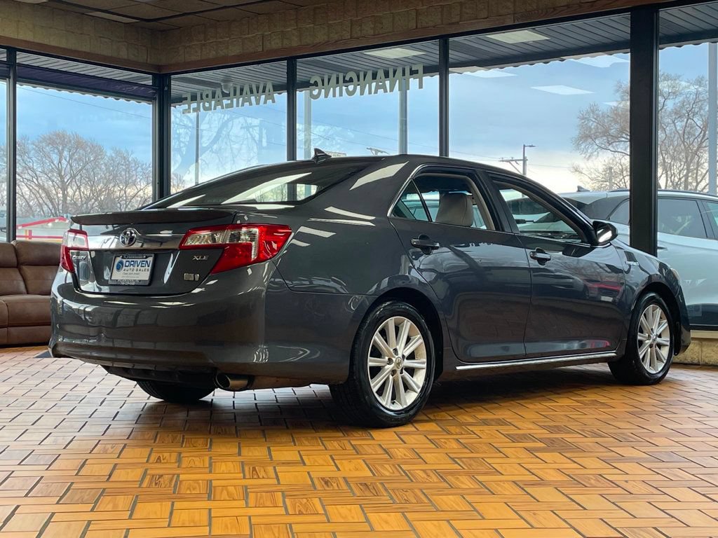 Used 2012 Toyota Camry XLE w/ Leather Pkg image 10