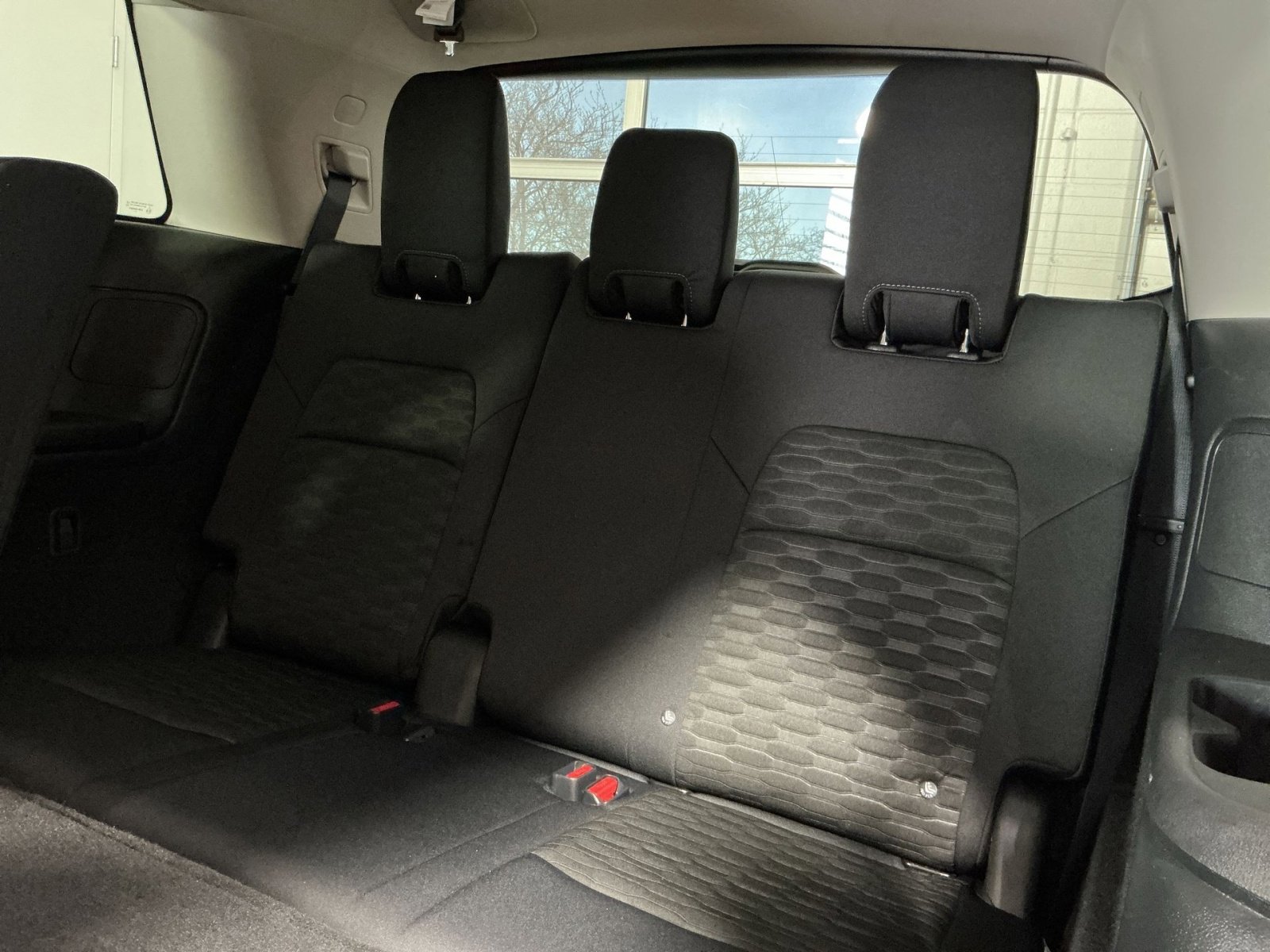 Used 2023 Nissan Pathfinder SV image 31