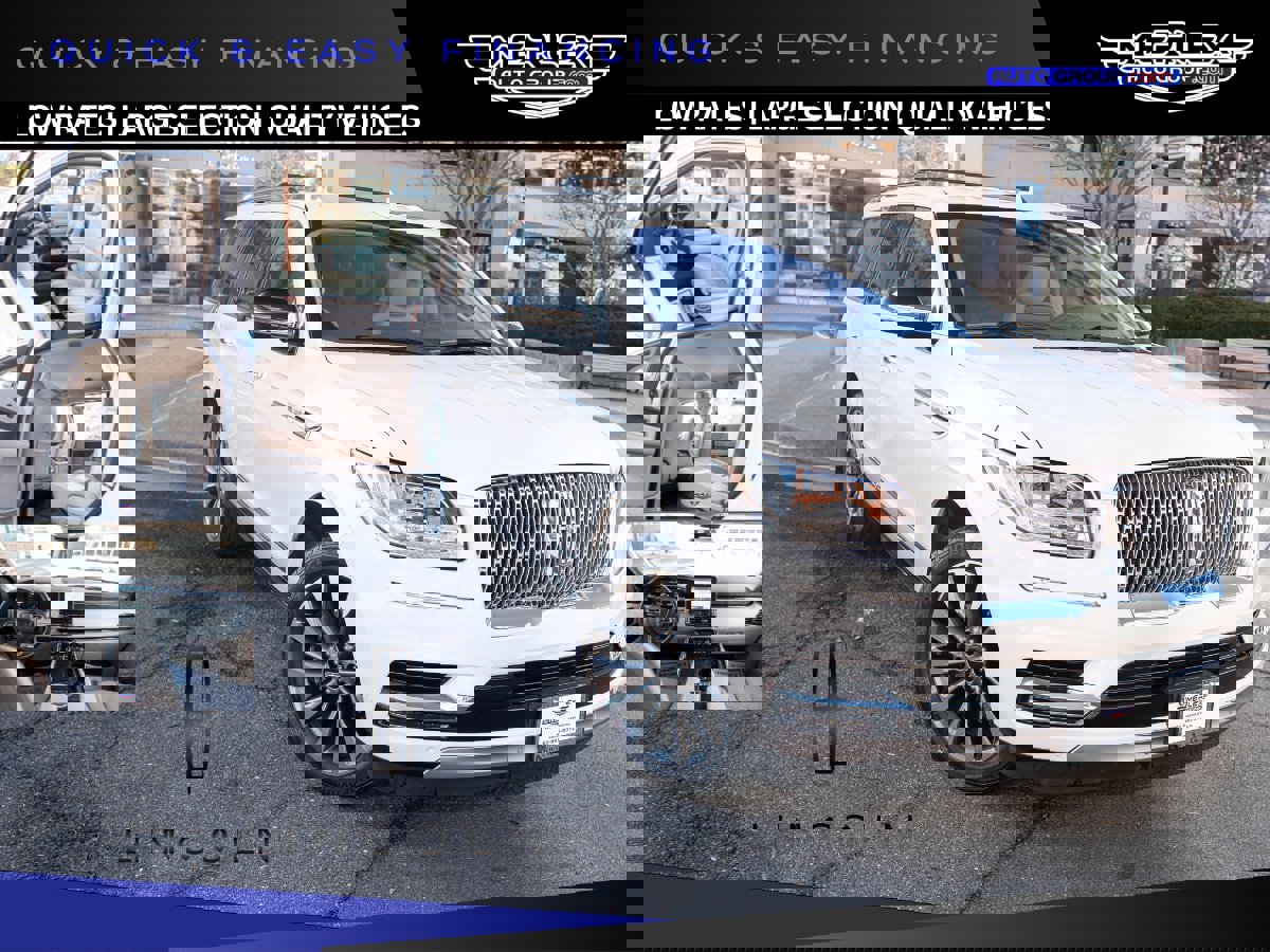 Used 2018 Lincoln Navigator Select w/ Technology Package image 1