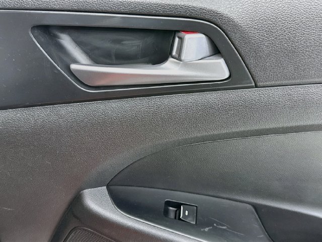 Used 2016 Hyundai Tucson Limited FWD image 28