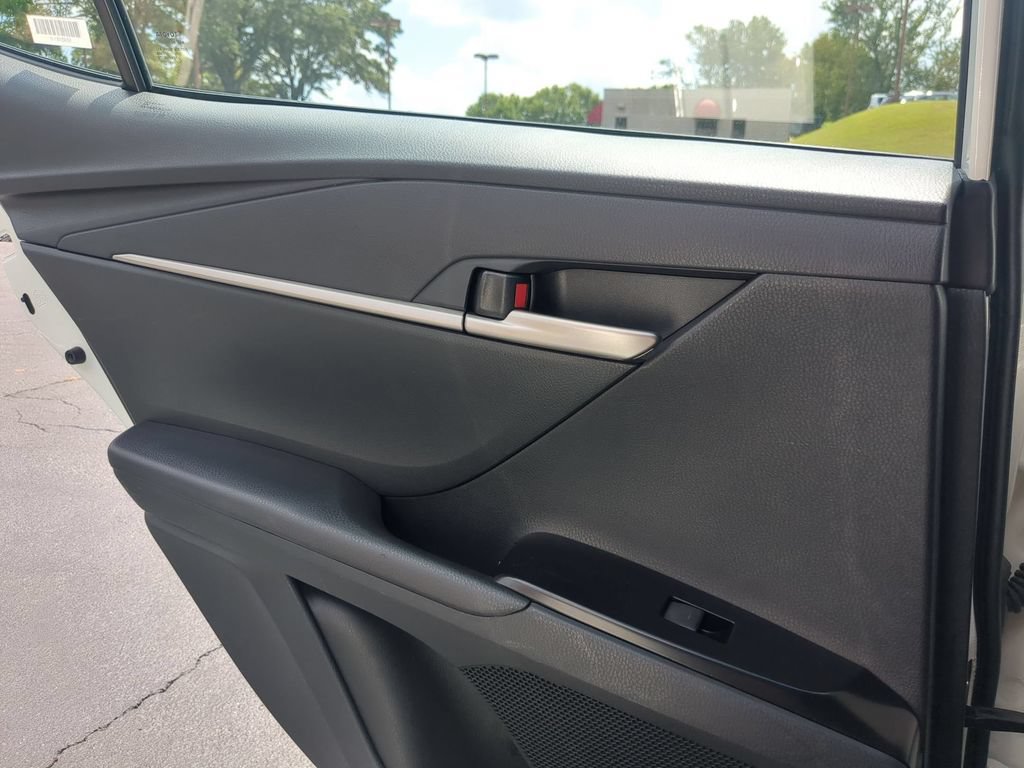 Used 2025 Toyota Camry LE FWD image 27