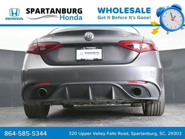 Used 2017 Alfa Romeo Giulia Ti w/ TI 19" Sport Package RWD image 37