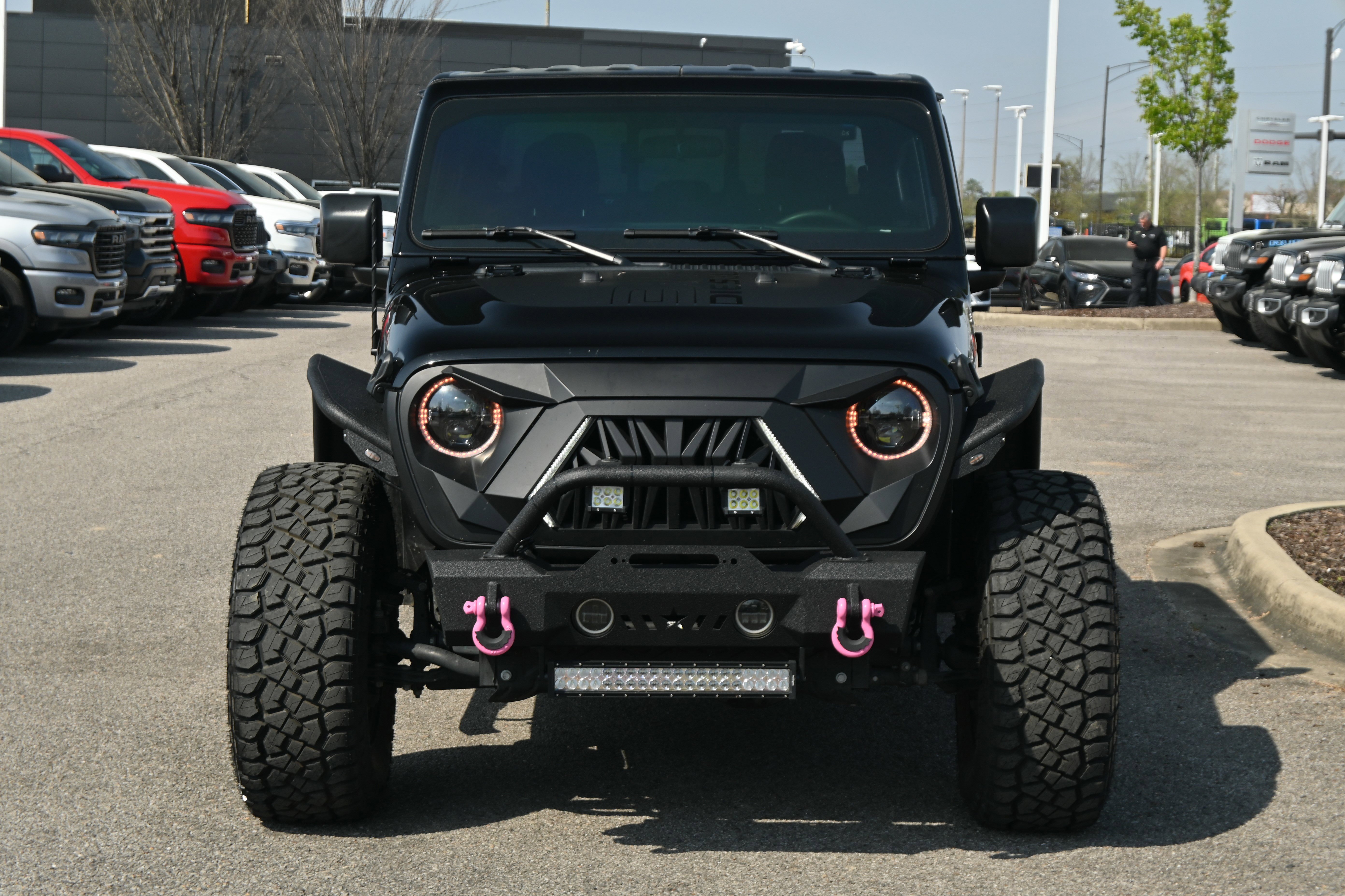 Used 2023 Jeep Gladiator Sport image 6