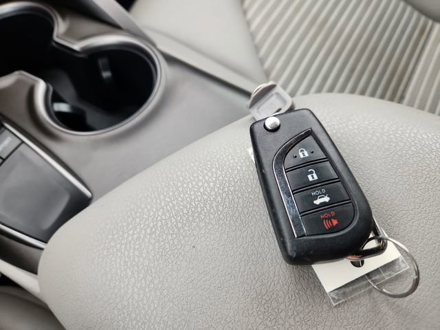 Used 2023 Toyota Camry SE image 45