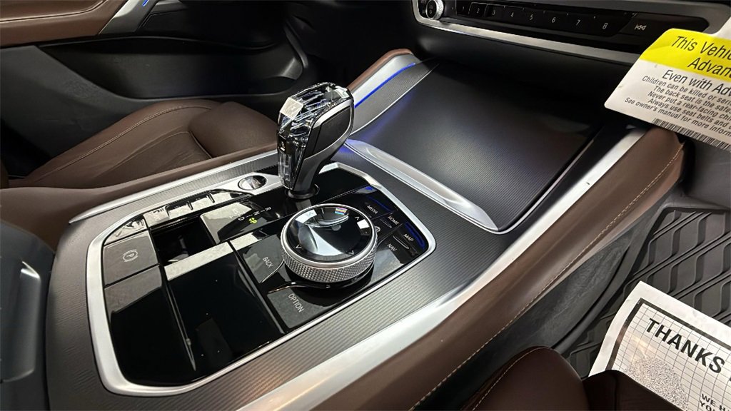 Used 2022 BMW X6 xDrive40i w/ Executive Package image 54