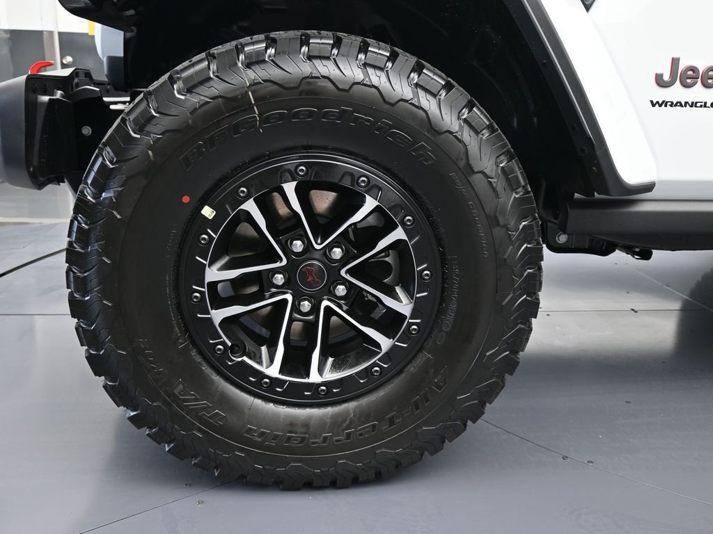 Used 2025 Jeep Wrangler Rubicon w/ Xtreme 35 Tire Package AWD/4WD image 28