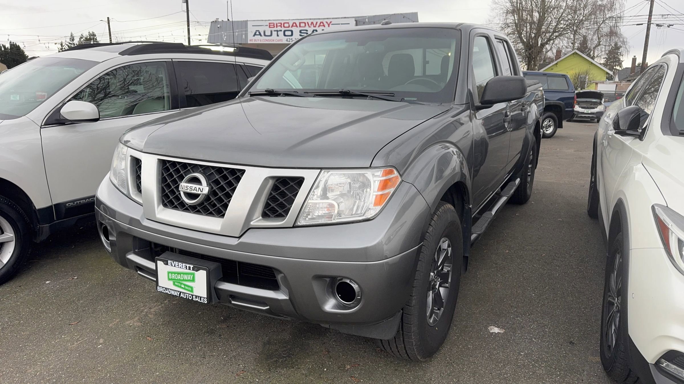 Used 2018 Nissan Frontier PRO-4X image 4
