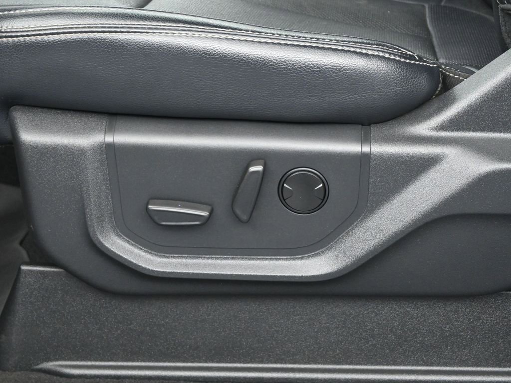 Used 2022 Ford F250 Lariat image 10