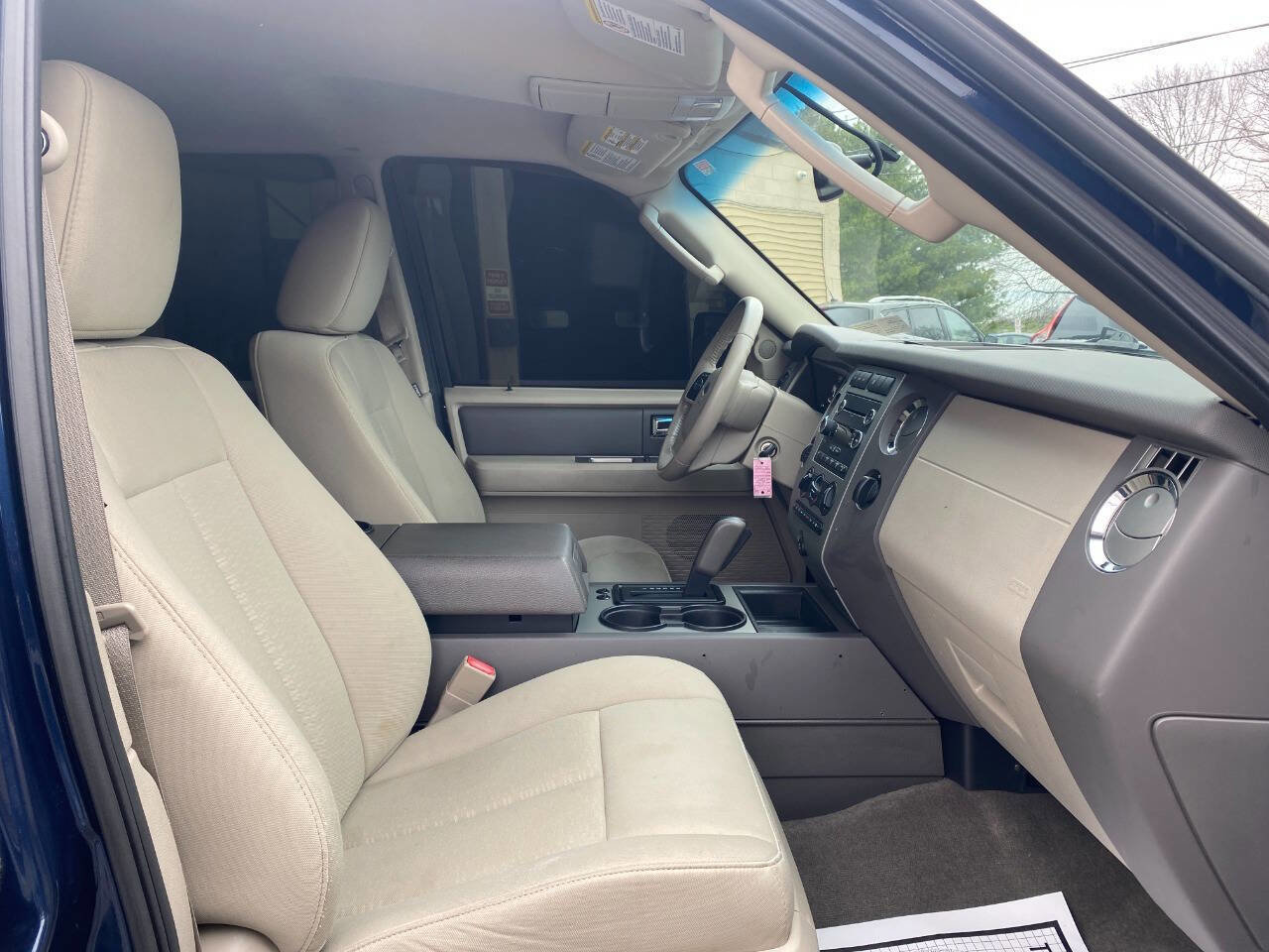 Used 2014 Ford Expedition XL image 29