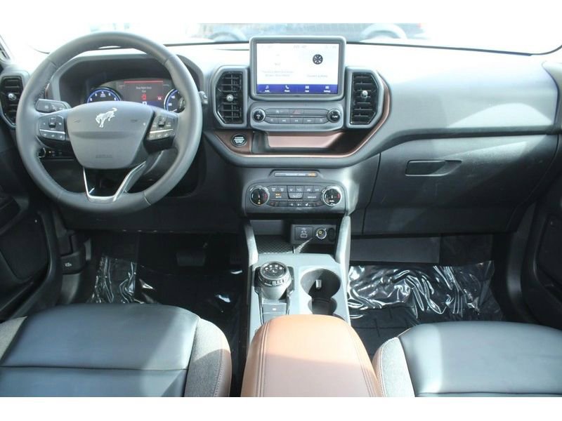 Used 2024 Ford Bronco Sport Outer Banks image 12