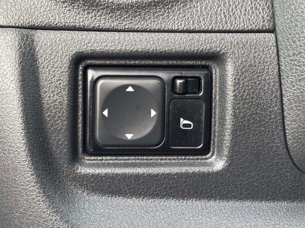 Used 2018 Nissan Versa SV image 14