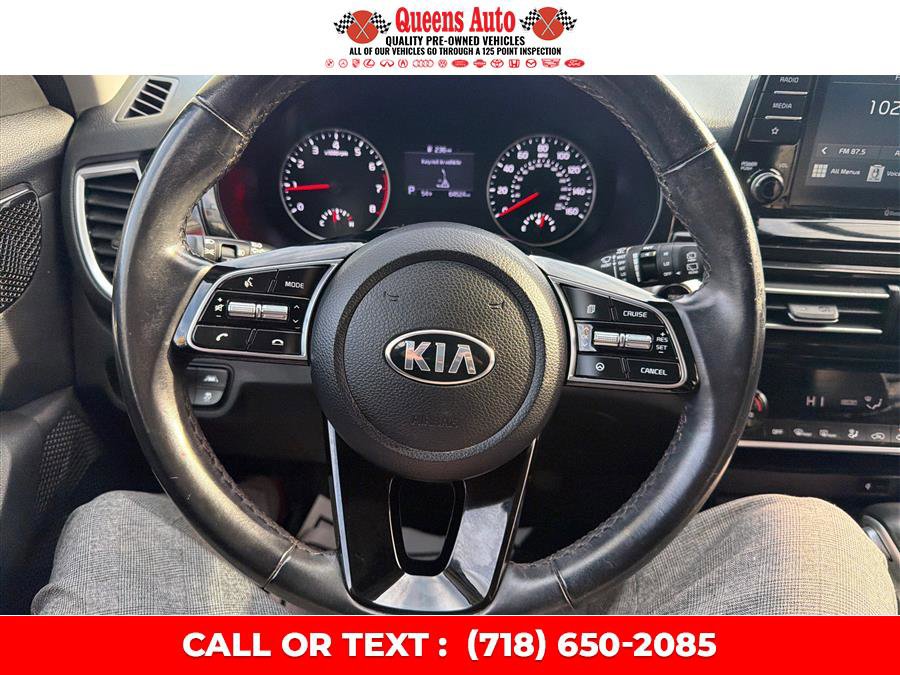 Used 2021 Kia Seltos EX image 21