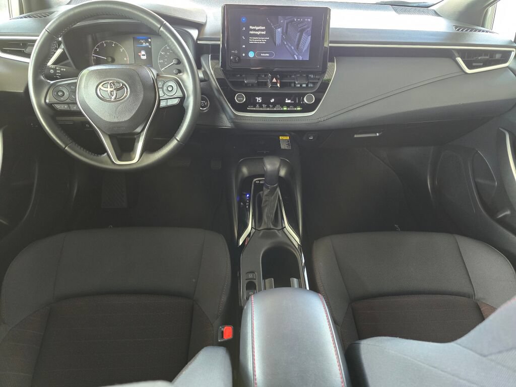 Used 2024 Toyota Corolla SE w/ SE Package FWD image 18