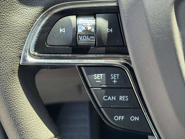 Used 2022 Lincoln Nautilus AWD w/ Premium Package image 23