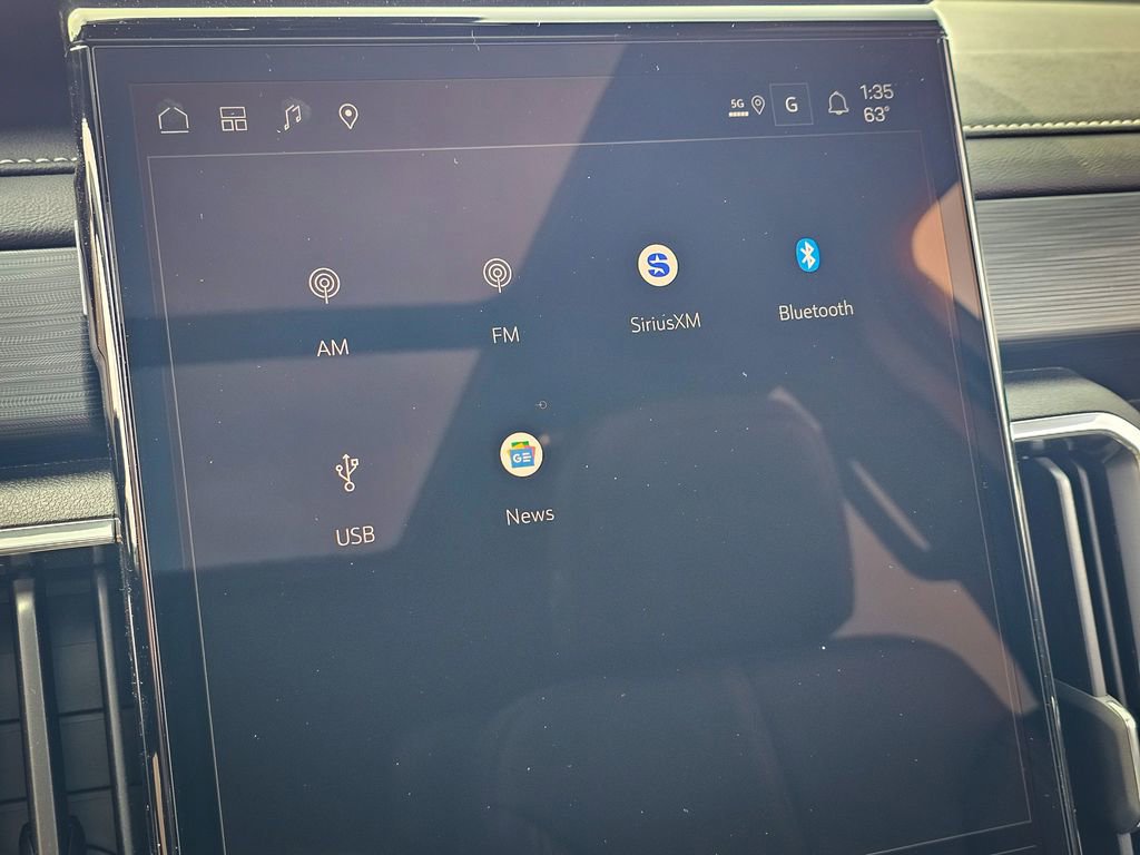 New 2026 GMC Acadia Elevation image 24