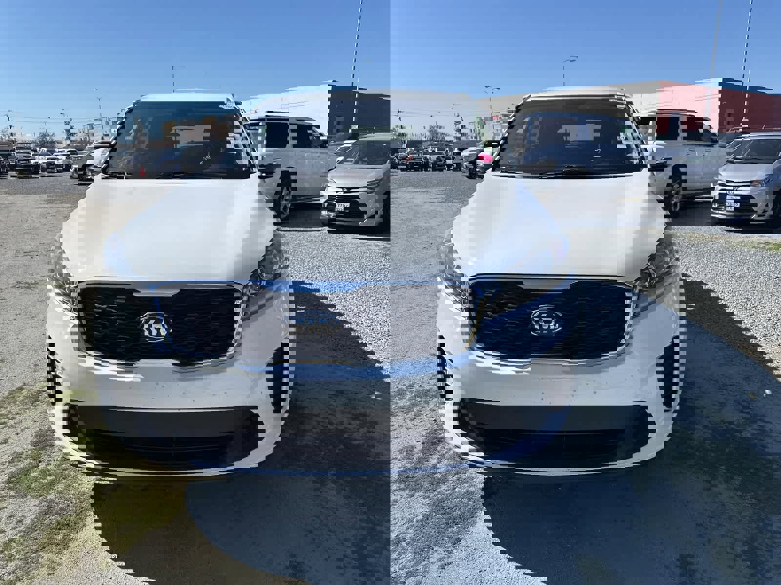 Used 2020 Kia Sorento LX image 2