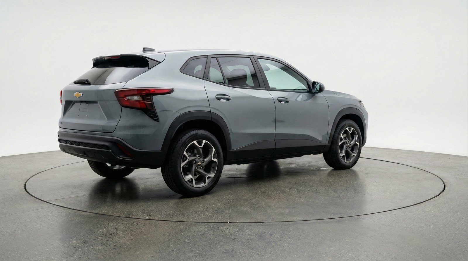 Used 2025 Chevrolet Trax LT image 9