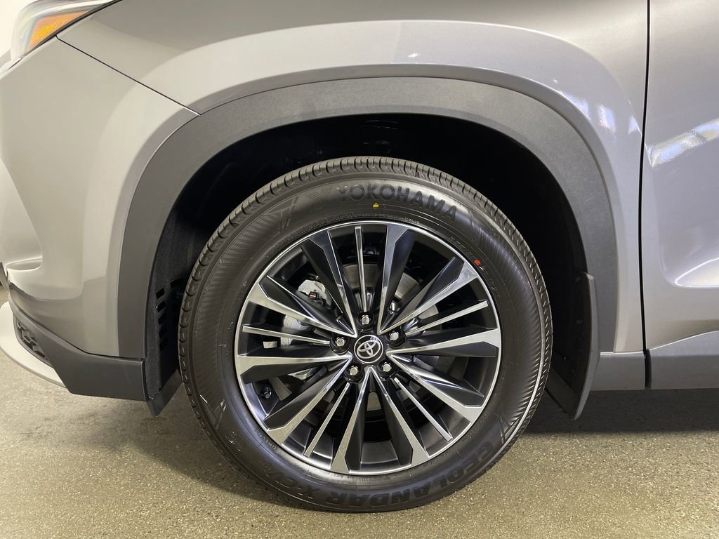 New 2026 Toyota Grand Highlander AWD Hybrid image 11