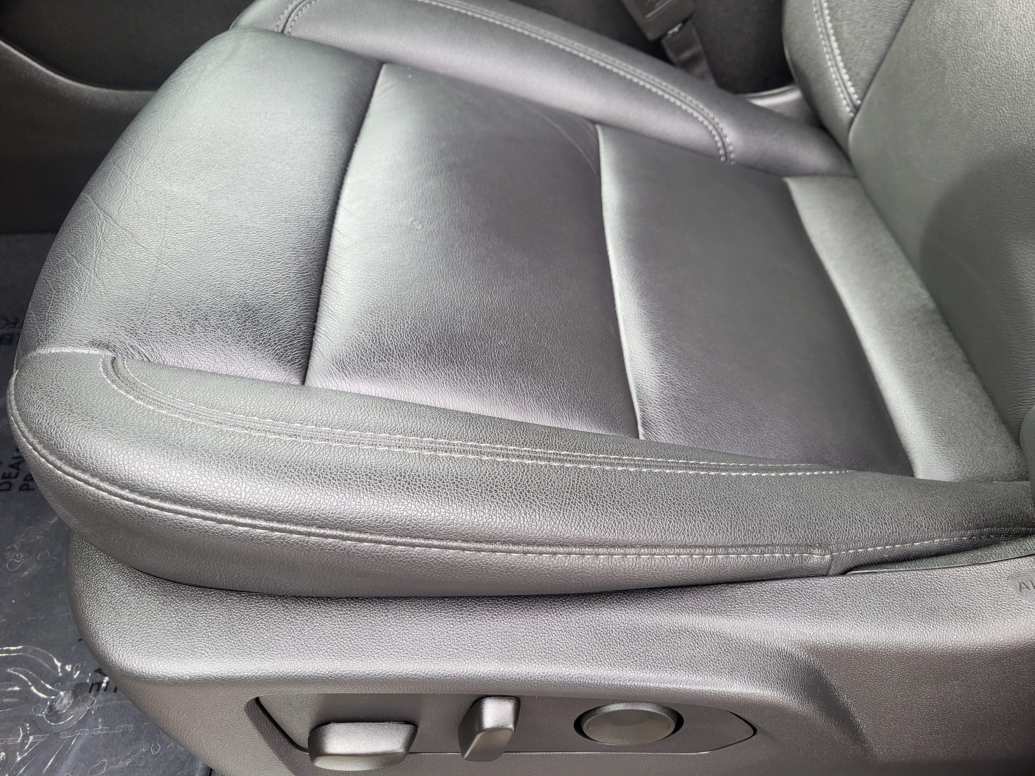 Used 2025 Chevrolet Tahoe LT AWD/4WD image 20