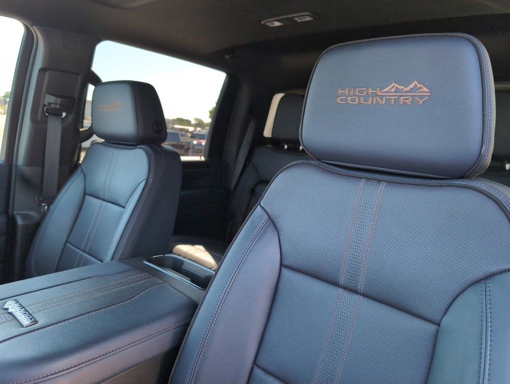 Used 2024 Chevrolet Silverado 3500 High Country w/ High Country Premium Package image 16