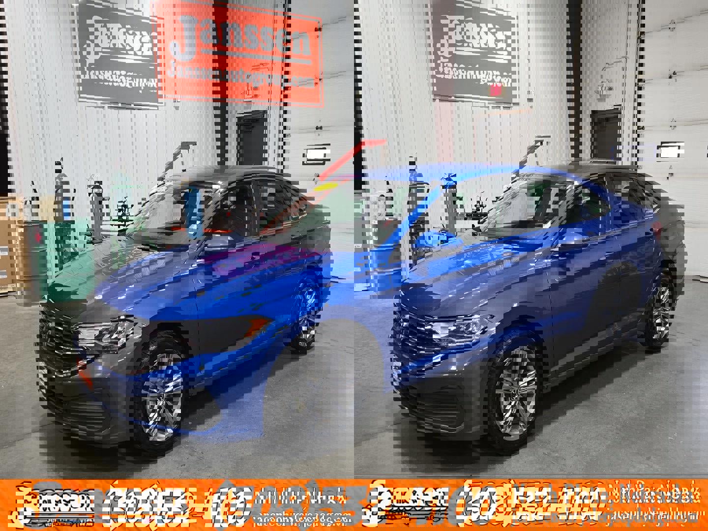 Used 2024 Volkswagen Jetta SE image 1