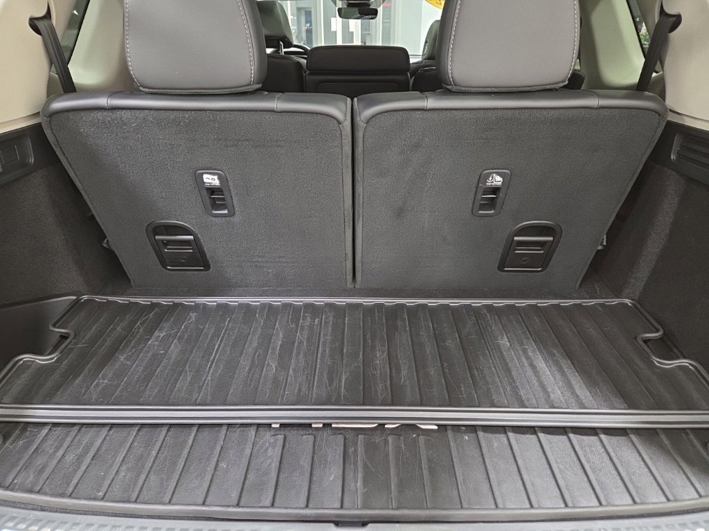 Used 2024 Acura MDX SH-AWD w/ Technology Package image 16