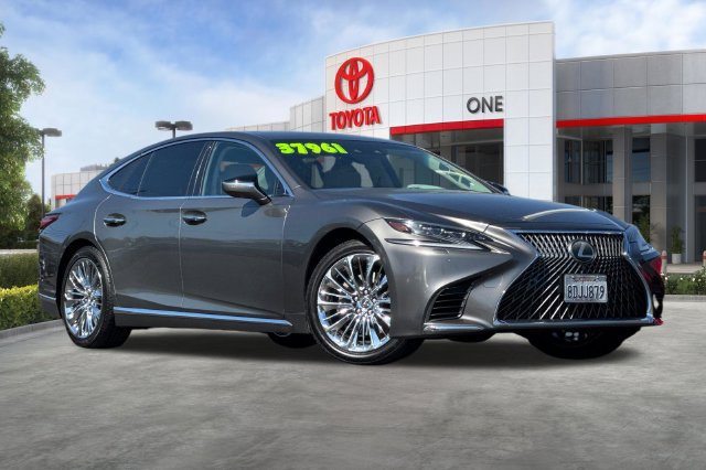 Used 2018 Lexus LS 500 w/ Interior Upgrade Package RWD image 2