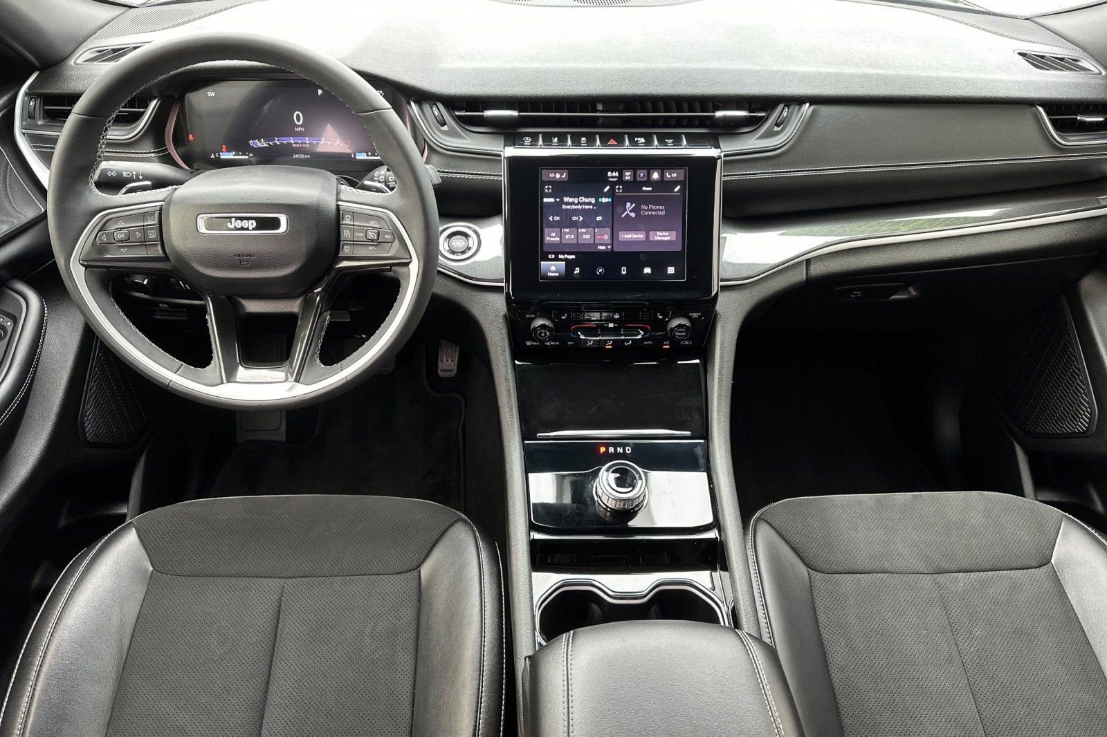 Used 2023 Jeep Grand Cherokee Altitude AWD/4WD image 16
